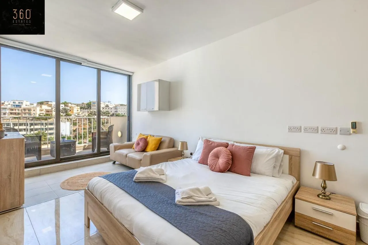 Apartamento Penthouse Studio, With With Private Balcony & Wifi By 360 Estates St. Julian's Malta