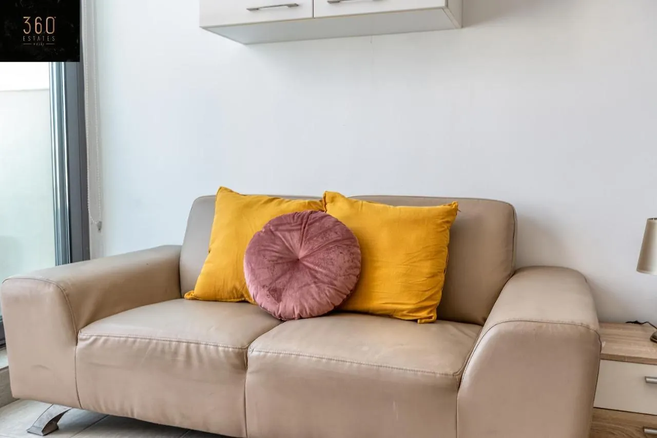 Penthouse Studio, With With Private Balcony & Wifi By 360 Estates St. Julian's