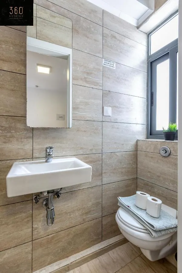 Penthouse Studio, With With Private Balcony & Wifi By 360 Estates St. Julian's Malta