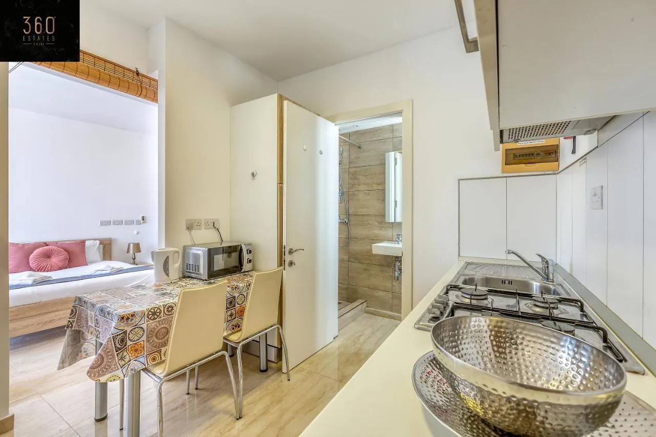 Penthouse Studio, With With Private Balcony & Wifi By 360 Estates San Ġiljan 0*,